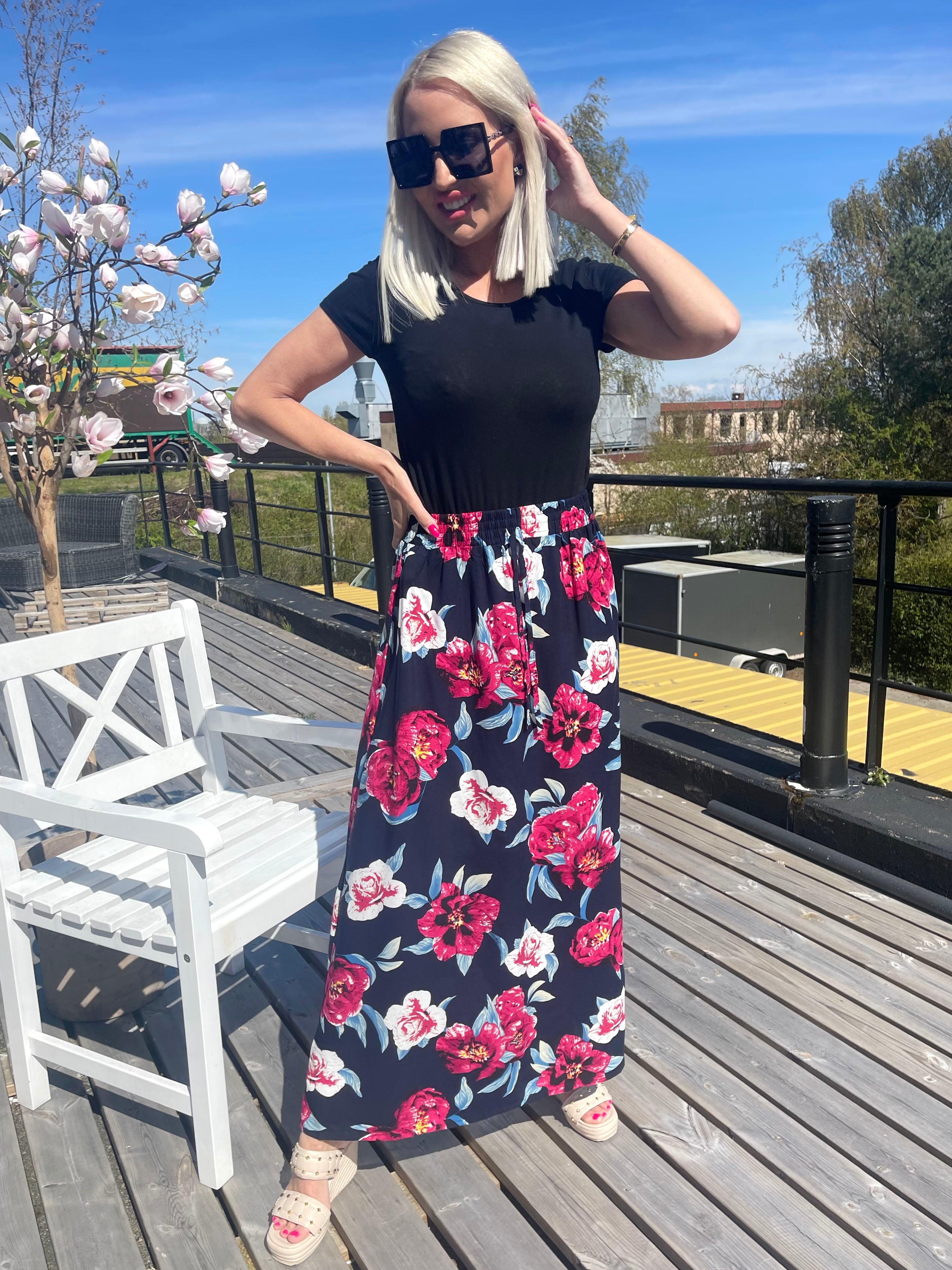 Kamilla - Lang nederdel med blomster